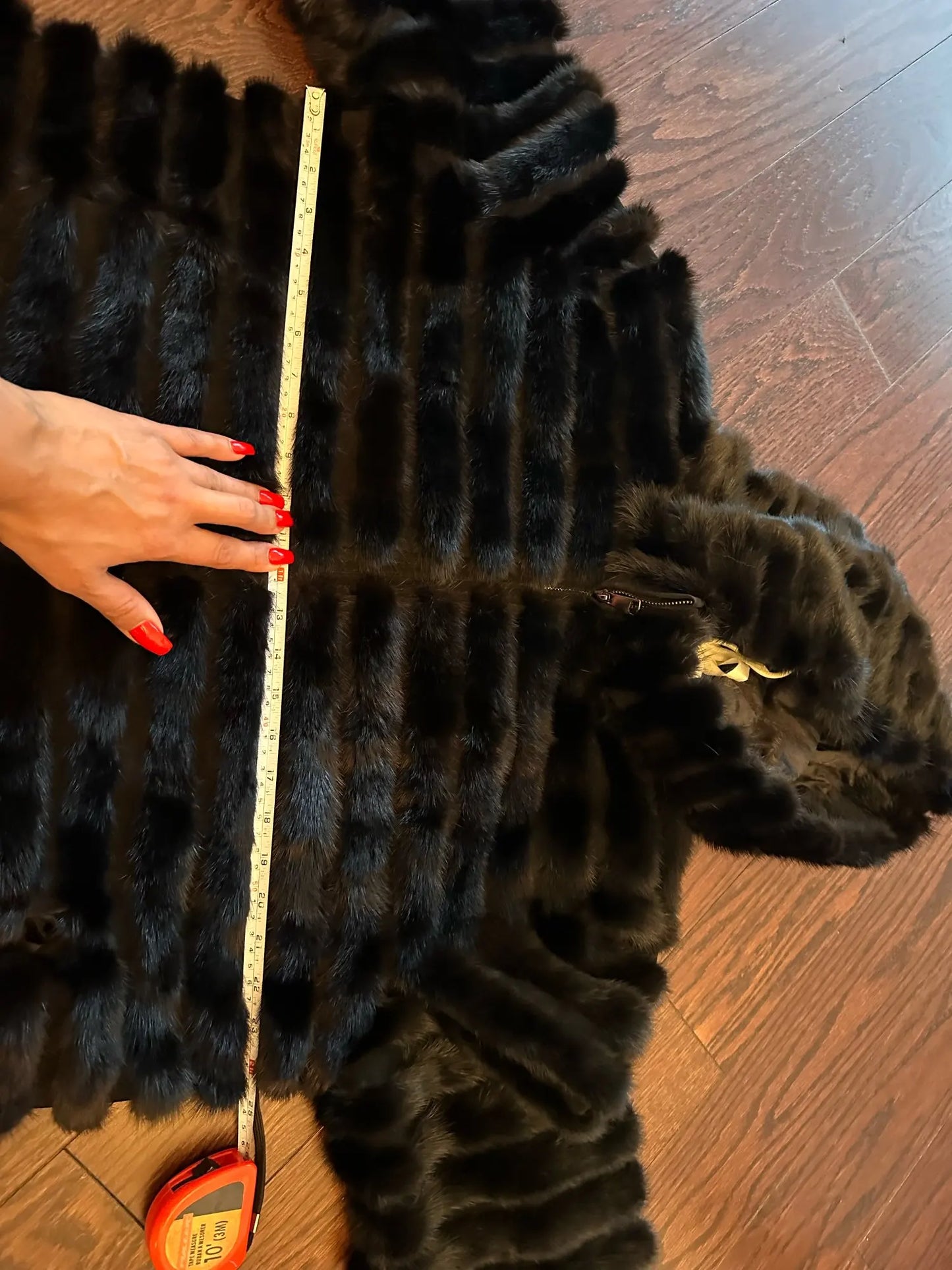 Knitted Natural Real Fur Mink Coats Hooded
