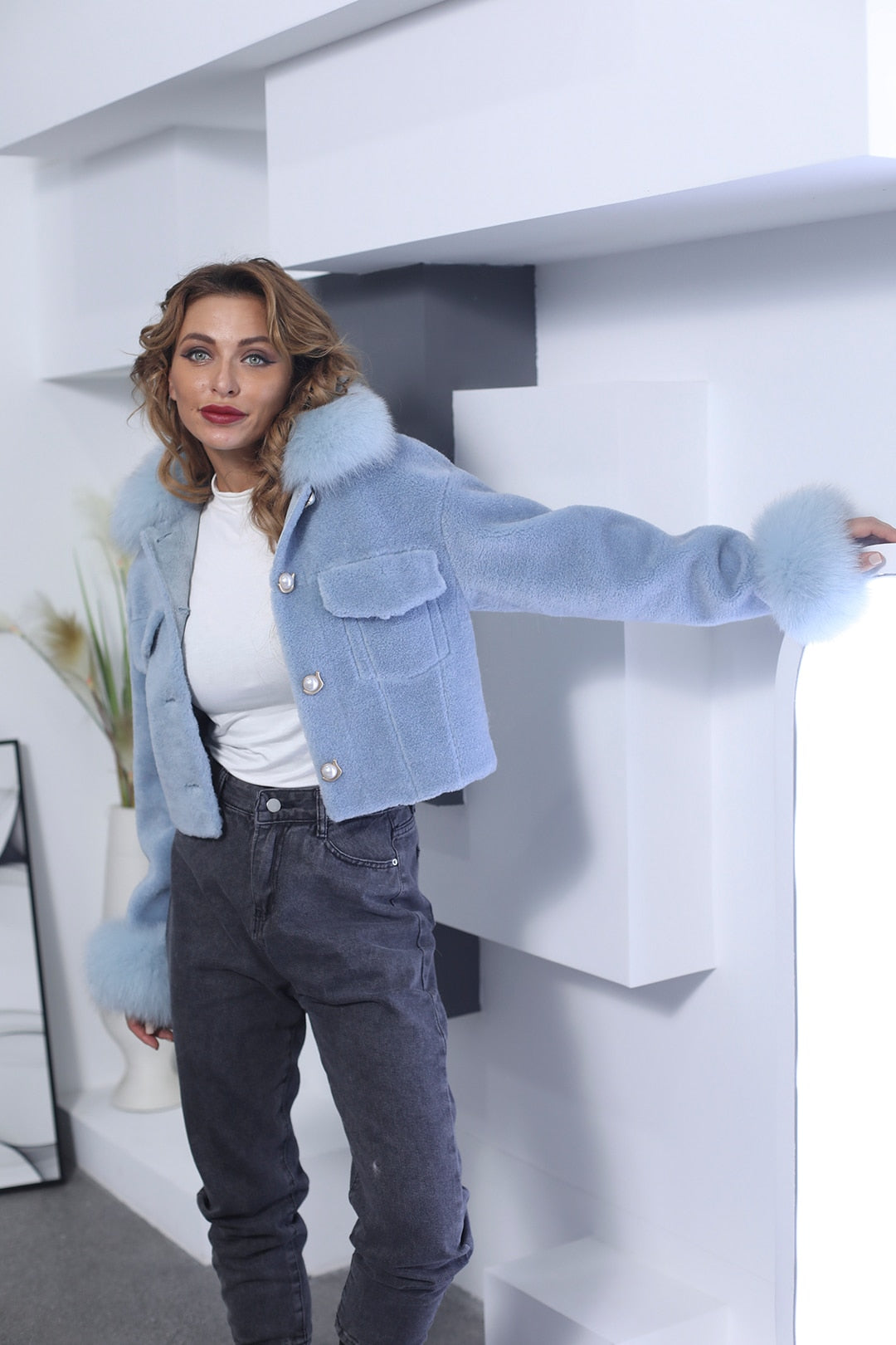 Short Shearling Real Fur Coats Collar & Cuffs