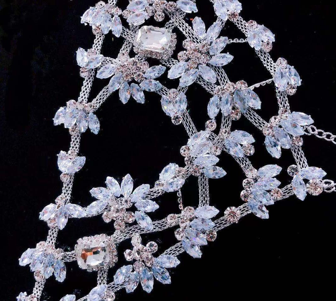 Crystal Zircon Half Mask