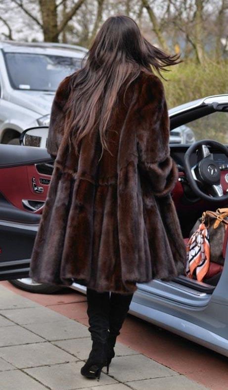 Dark Coffee Real Mink Fur Turn-down Collar Thick Cuff Coat