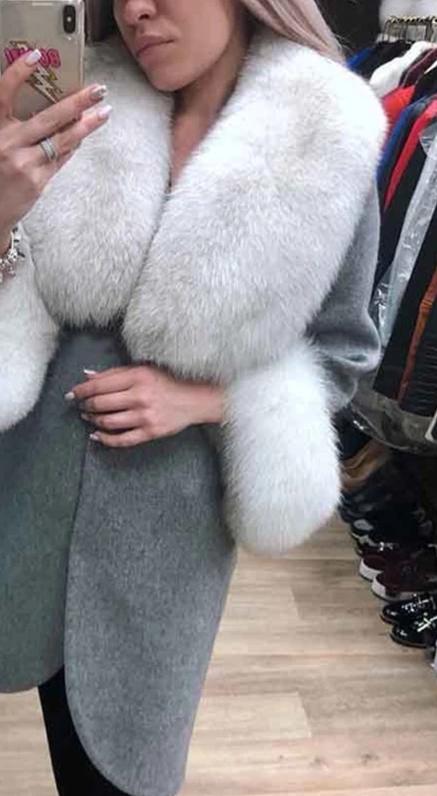 Natural Woolen With Thick Fox Fur Collar/Cuffs Coats