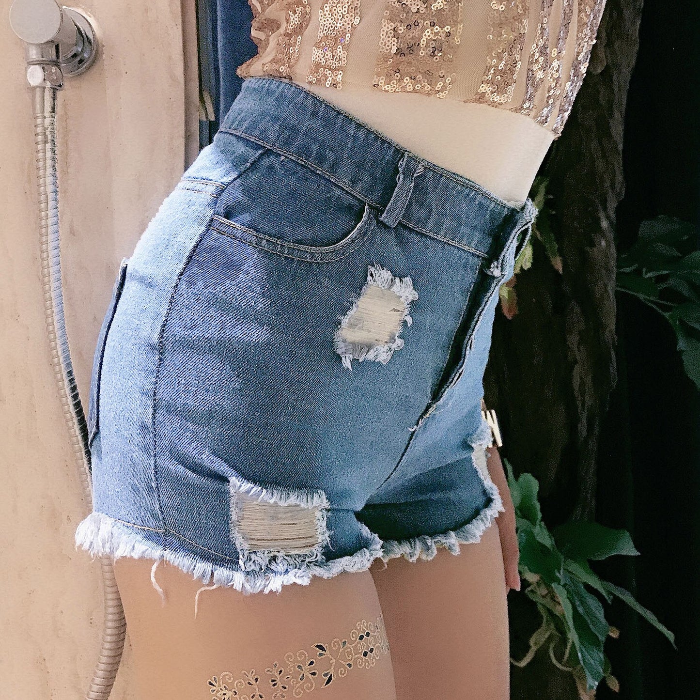 Back Zipper High Waist Ripped Denim Shorts