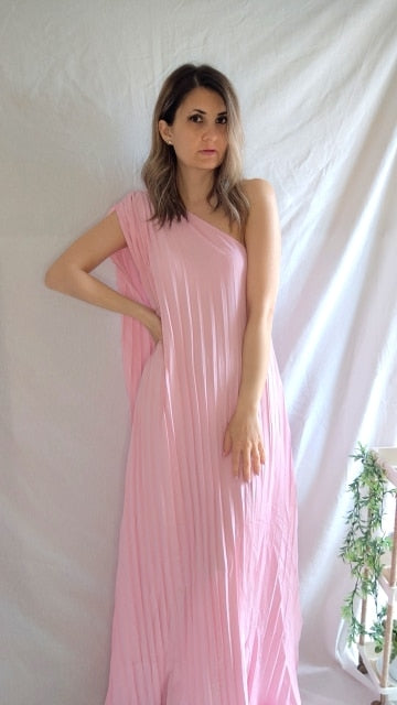 One Shoulder Pleated Batwing Sleeve Loose Dresses