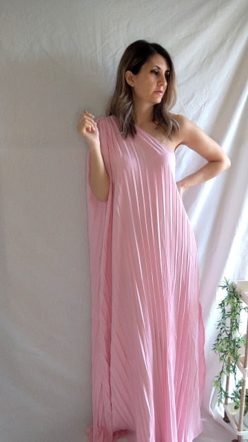 One Shoulder Pleated Batwing Sleeve Loose Dresses