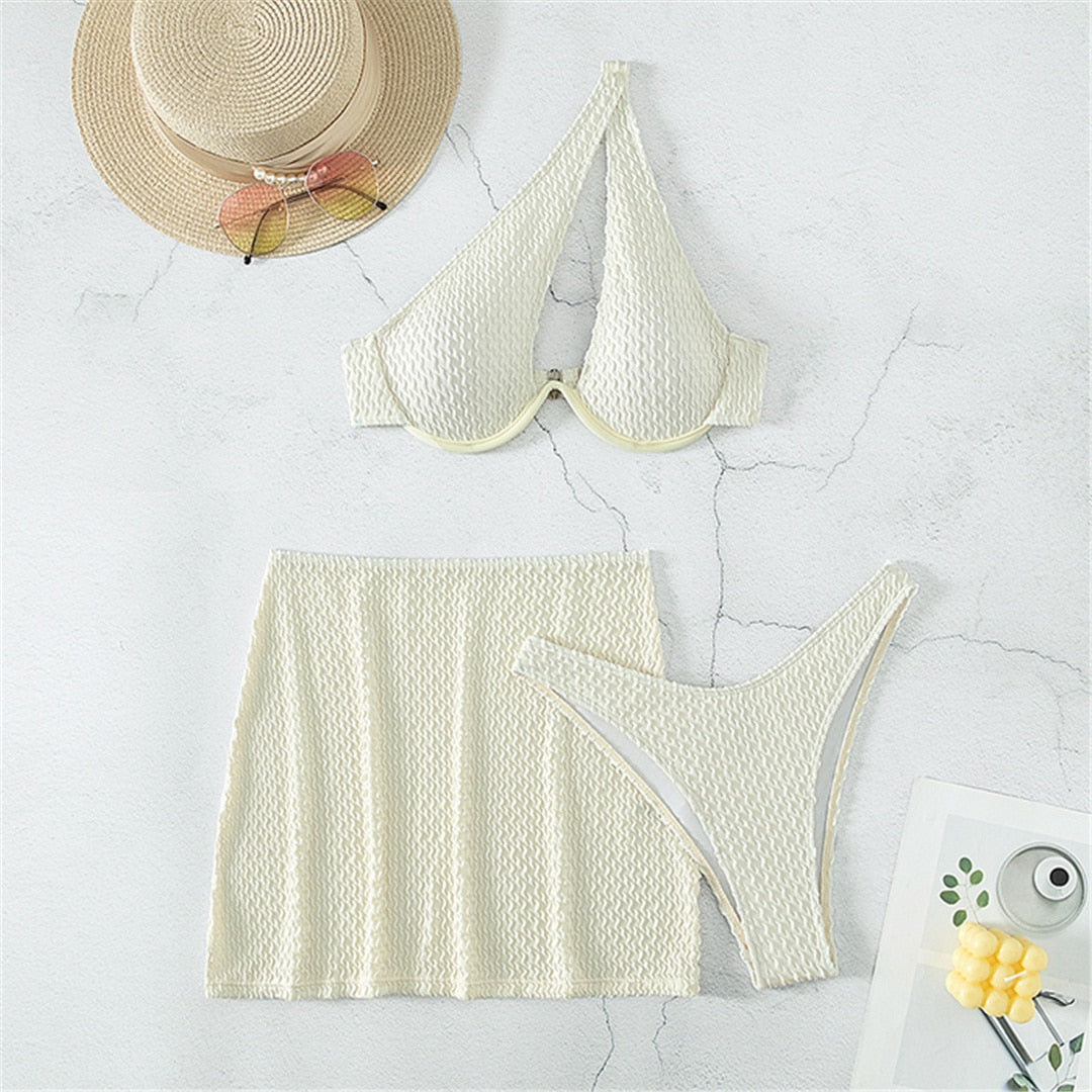 White Wrinkled Three-pieces Bikini Sets