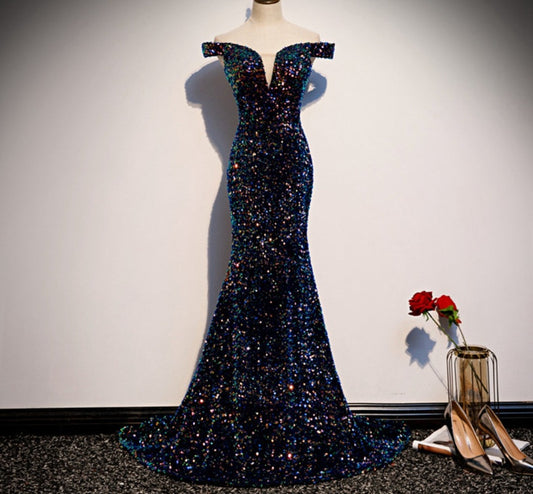 Big Sequined Floor-Length With Train Dresses