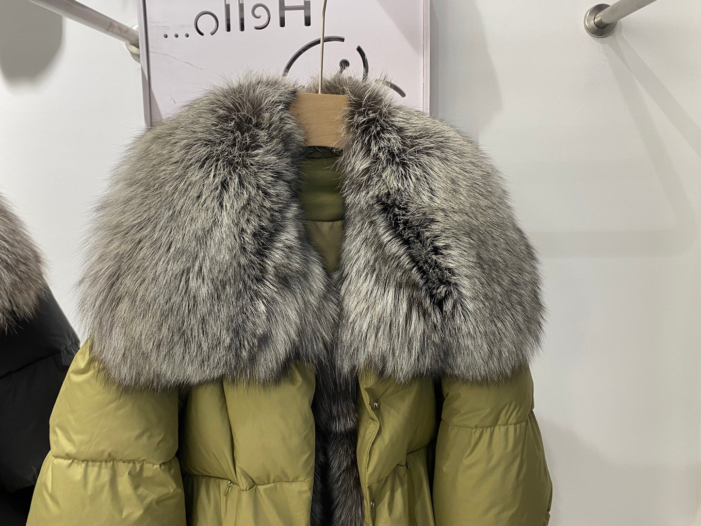 Goose Down Big Fur Collar Puffer Jackets