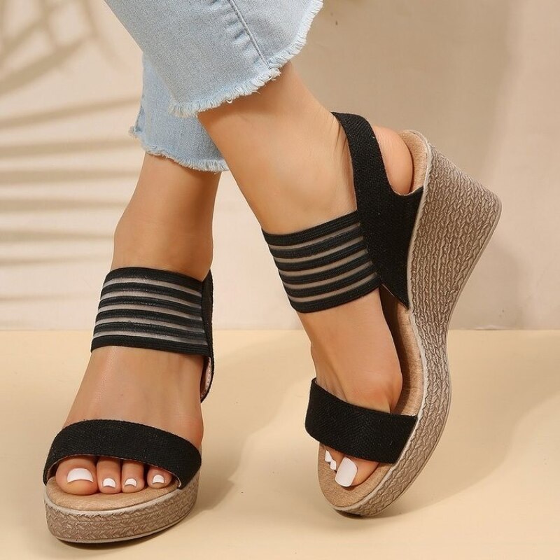 Open-toed Wedge Sandals
