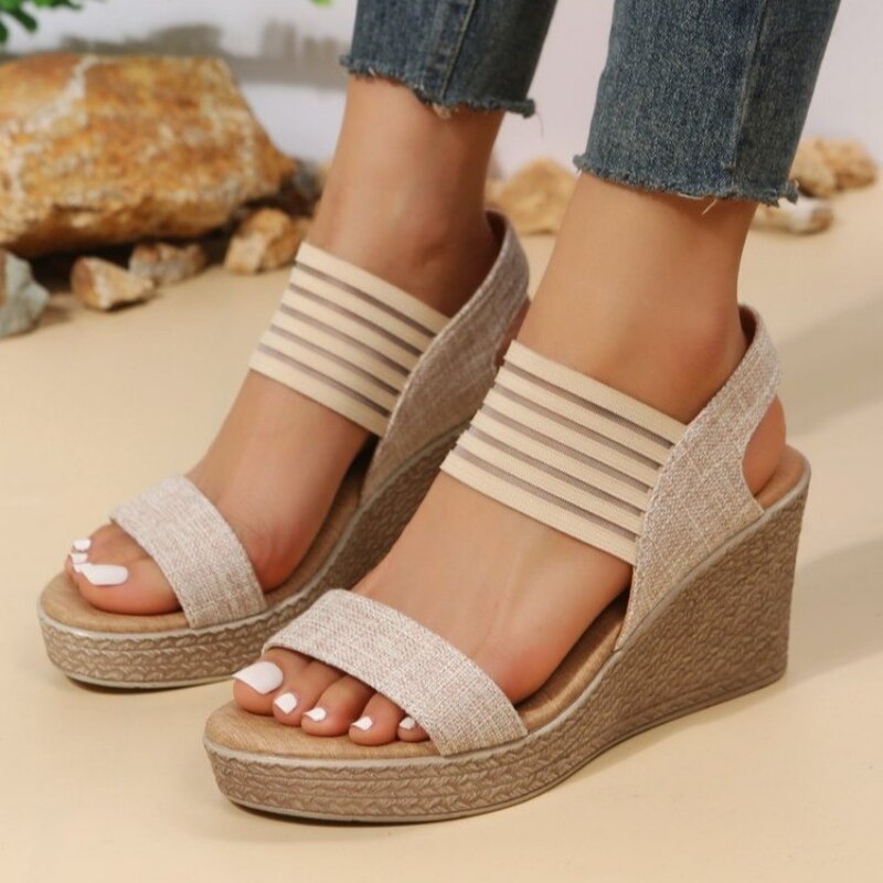 Open-toed Wedge Sandals