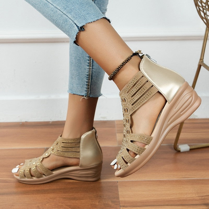 Roman Thred Low Wedge Sandals