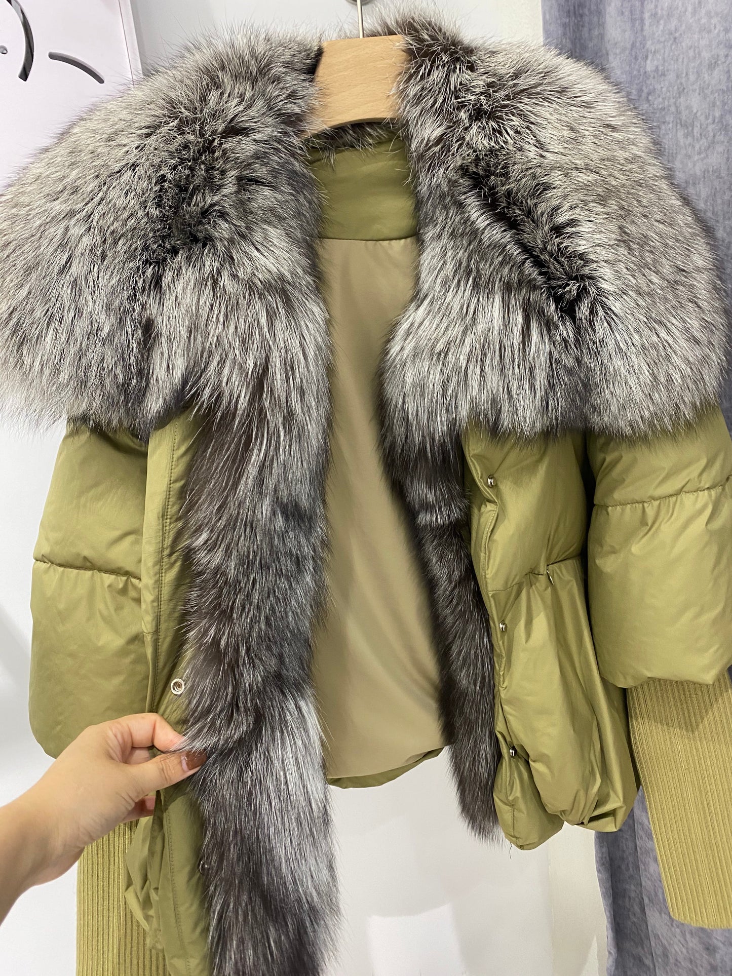 Goose Down Big Fur Collar Puffer Jackets