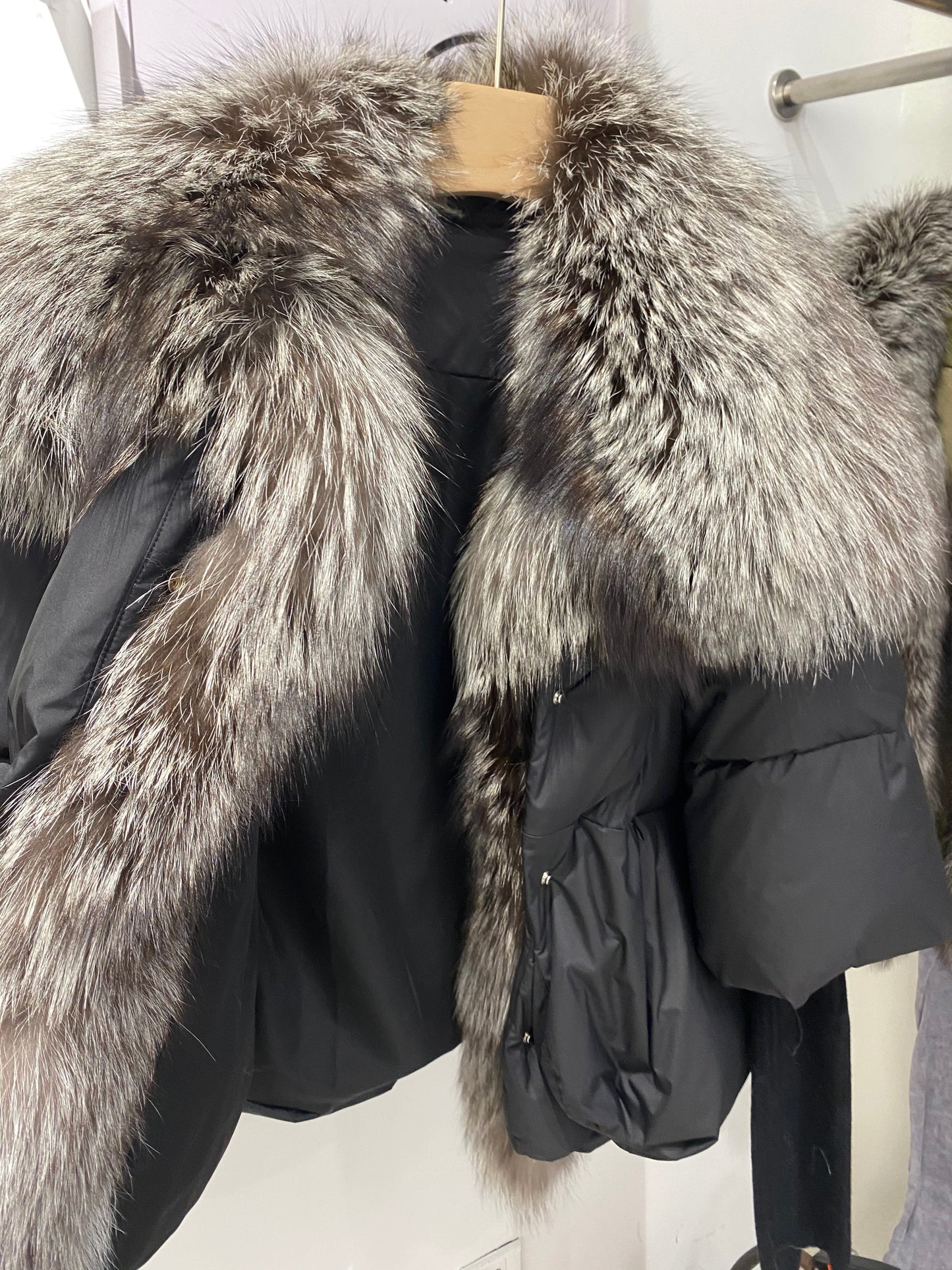 Goose Down Big Fur Collar Puffer Jackets